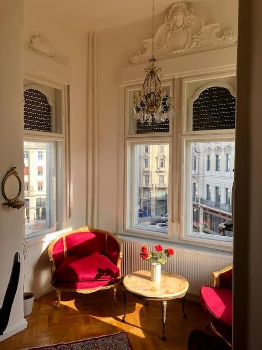 Apartment & Danube View